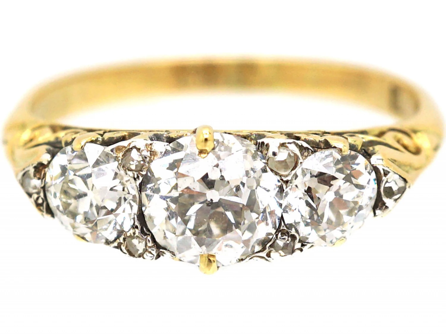 Victorian 18ct Gold Three Stone Diamond Ring 8 Victorian 18ct Gold Three Stone Diamond Ring - Image 6