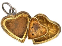 Georgian Silver Heart Shaped Pendant With Vinaigrette Inside 10 Georgian Silver Heart Shaped Pendant With Vinaigrette Inside -Antique Jewellery Company DSC01615