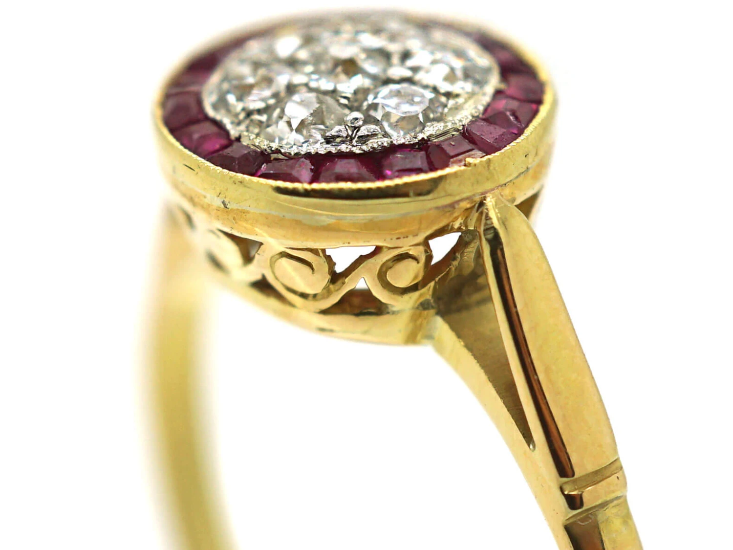 Art Deco 18ct Gold & Platinum, Ruby & Diamond Target Ring 4 Art Deco 18ct Gold & Platinum, Ruby & Diamond Target Ring - Image 2