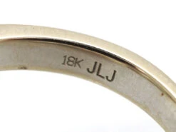 18ct White Gold, Aquamarine & Diamond Rectangular Ring With Diamond Set Shoulders 16 18ct White Gold, Aquamarine & Diamond Rectangular Ring With Diamond Set Shoulders -Antique Jewellery Company DSC01918