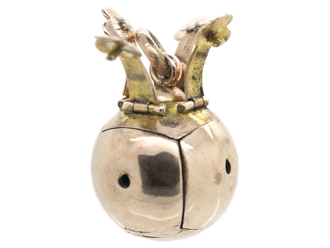 9ct Gold & Silver Opening Masonic Ball Pendant 5 9ct Gold & Silver Opening Masonic Ball Pendant - Image 3