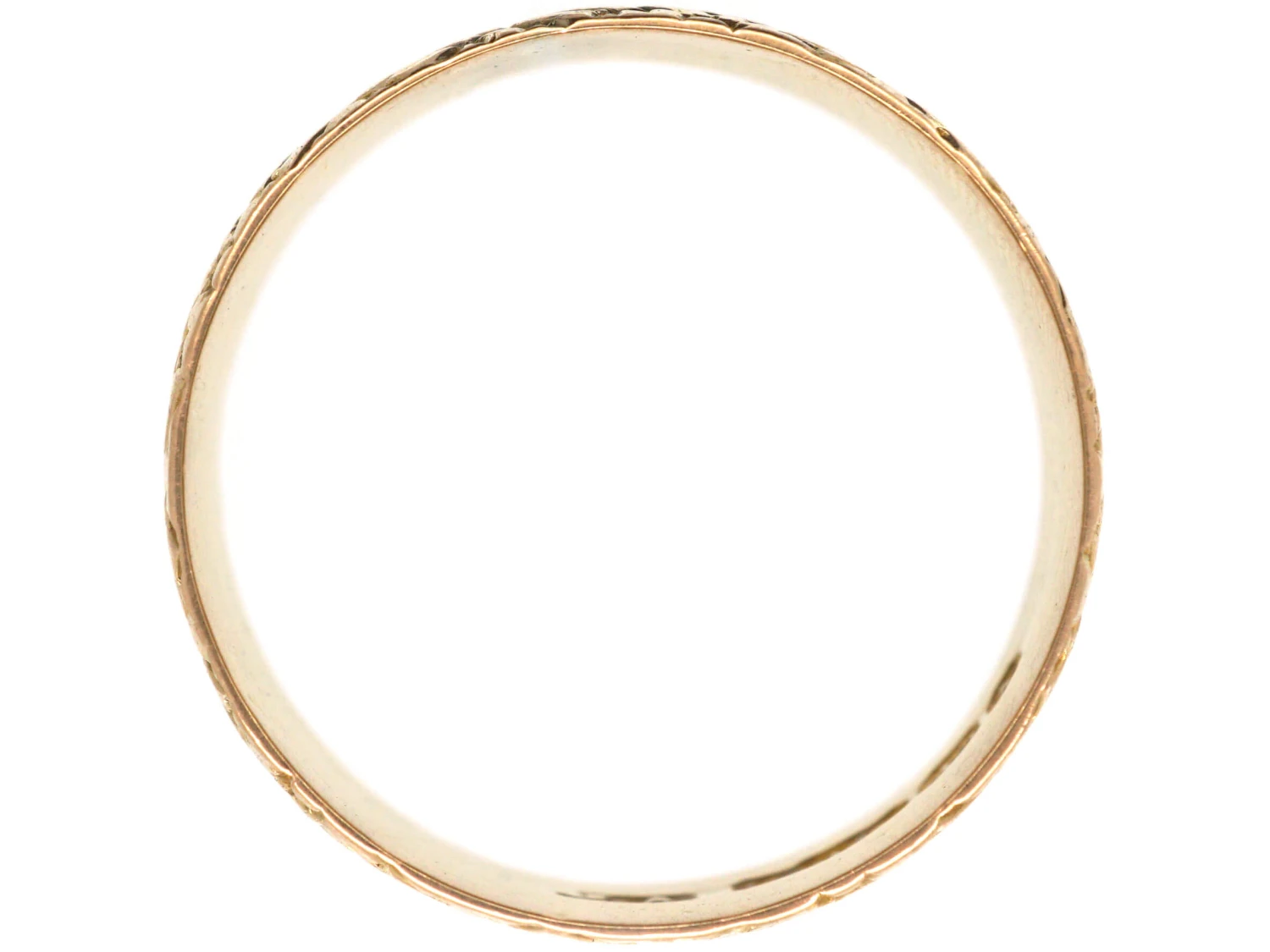 Victorian 9ct Gold Wide Wedding Band With Incised Detail 6 Victorian 9ct Gold Wide Wedding Band With Incised Detail - Image 4