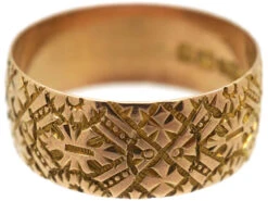 Victorian 9ct Gold Wide Wedding Band With Incised Detail 13 Victorian 9ct Gold Wide Wedding Band With Incised Detail -Antique Jewellery Company DSC02114