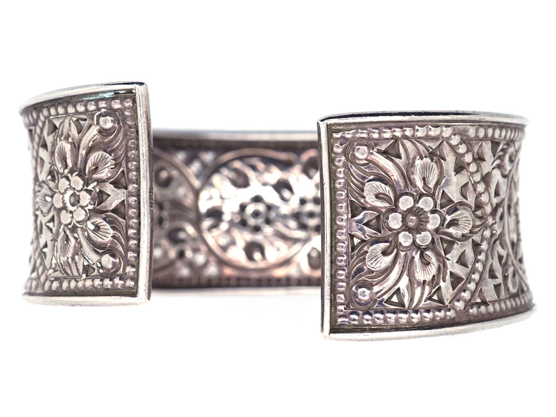 Silver Pierced Work Flower Design Bangle 5 Silver Pierced Work Flower Design Bangle - Image 3