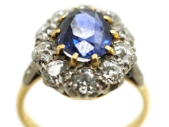 18ct Gold & Platinum, Sapphire & Diamond Oval Cluster Ring -Antique Jewellery Company DSC02534