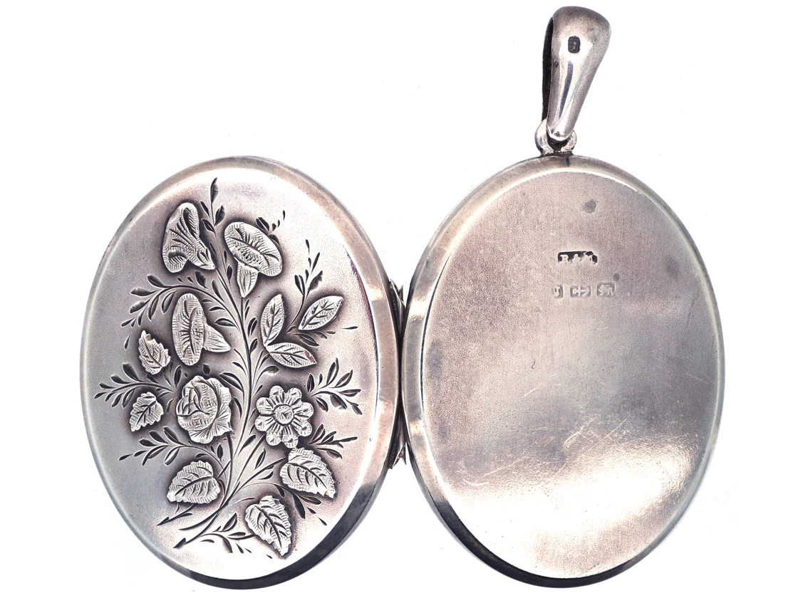 Victorian Silver Oval Locket With Bouquet Of Flowers Design 5 Victorian Silver Oval Locket With Bouquet Of Flowers Design - Image 3