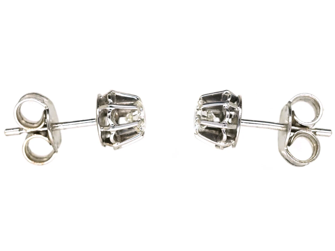 18ct White Gold Diamond Stud Earrings 6 18ct White Gold Diamond Stud Earrings - Image 4