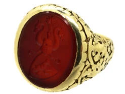 14ct Gold Signet Ring With Carnelian Intaglio Of Two Swans & A Bear -Antique Jewellery Company DSC03062 1