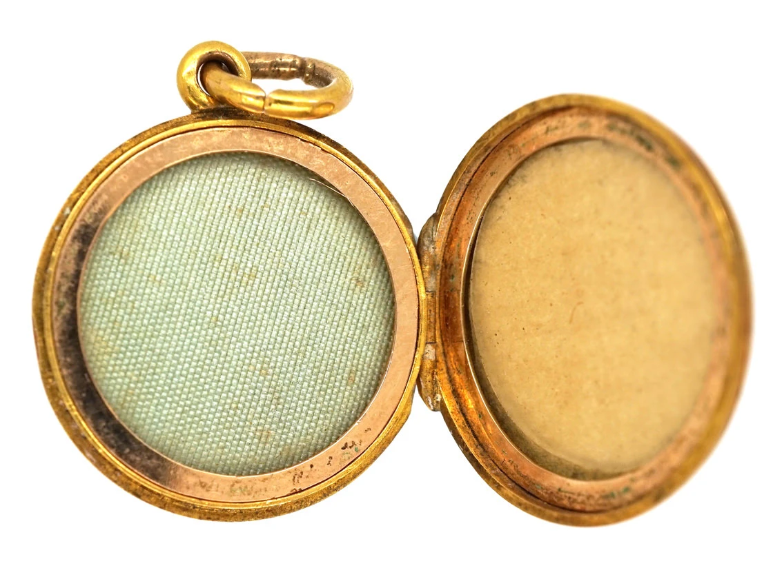 Edwardian 18ct Gold Round Locket Set With A Diamond 6 Edwardian 18ct Gold Round Locket Set With A Diamond - Image 4