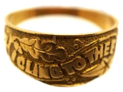 Victorian 18ct Gold Wedding Band With ‘I Cling To Thee’ Within Oak & Ivy Leaves 13 Victorian 18ct Gold Wedding Band With ‘I Cling To Thee’ Within Oak & Ivy Leaves -Antique Jewellery Company DSC03168