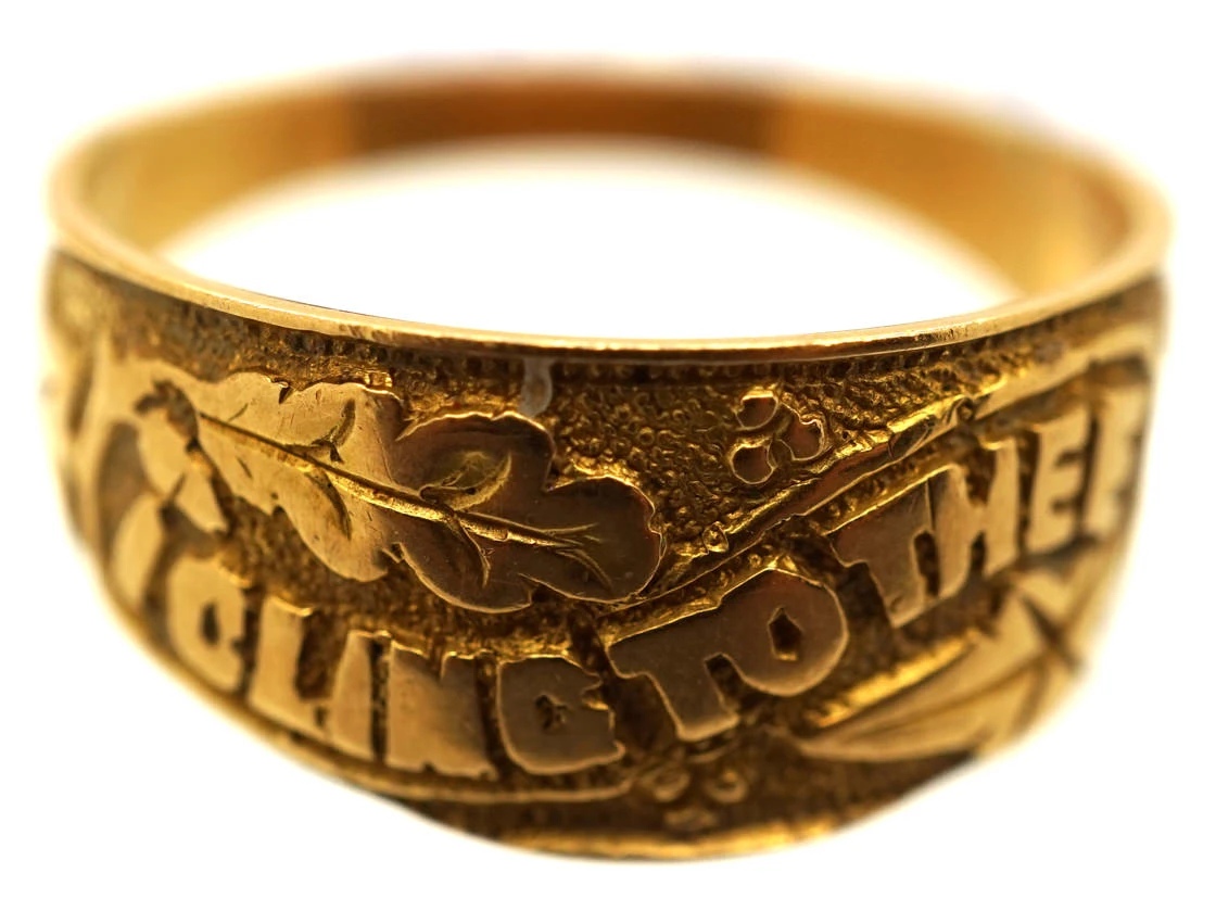 Victorian 18ct Gold Wedding Band With ‘I Cling To Thee’ Within Oak & Ivy Leaves 5 Victorian 18ct Gold Wedding Band With ‘I Cling To Thee’ Within Oak & Ivy Leaves - Image 3