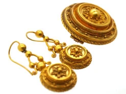 Victorian 15ct Gold Brooch & Earrings Set In Original Case 25 Victorian 15ct Gold Brooch & Earrings Set In Original Case -Antique Jewellery Company DSC03425