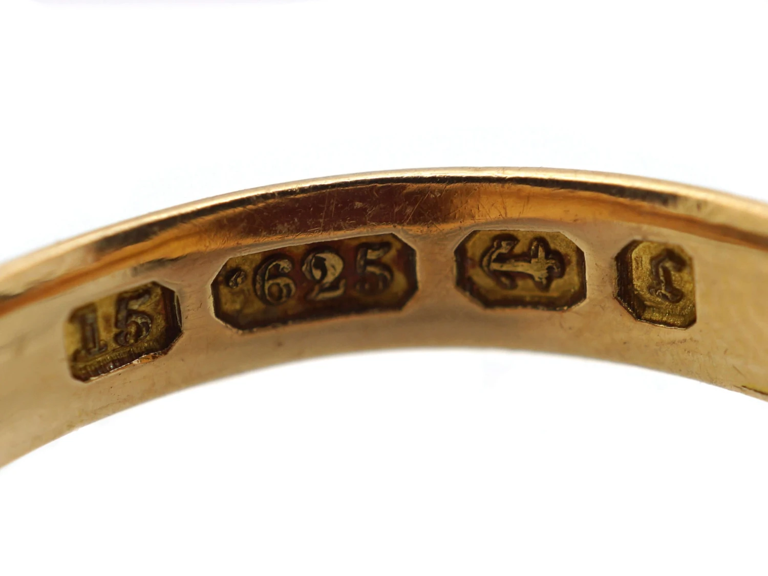 Victorian 15ct Gold & Carnelian Shield Shaped Signet Ring 8 Victorian 15ct Gold & Carnelian Shield Shaped Signet Ring - Image 6