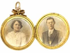 Edwardian 9ct Gold Back & Front Round Locket Engraved With Swallows & Roses -Antique Jewellery Company DSC03597 scaled 3