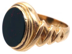 Victorian 18ct Gold & Bloodstone Signet Ring With Zig Zag Shoulders -Antique Jewellery Company DSC03904