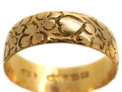 Edwardian 18ct Gold Large Wedding Ring Engraved With Ivy & Hearts 13 Edwardian 18ct Gold Large Wedding Ring Engraved With Ivy & Hearts -Antique Jewellery Company DSC03965