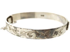 1970s Silver Engraved Bangle 10 1970s Silver Engraved Bangle -Antique Jewellery Company DSC04296
