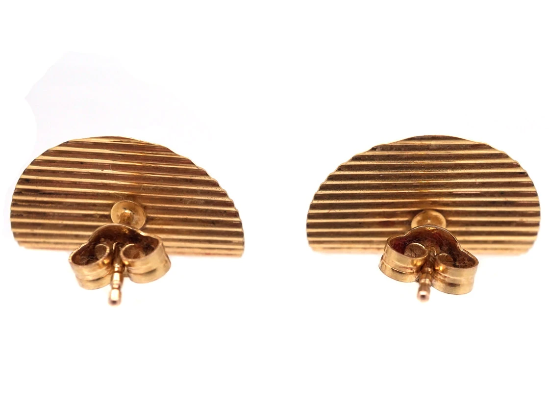 9ct Gold Stripe & Curve Earrings 5 9ct Gold Stripe & Curve Earrings - Image 3