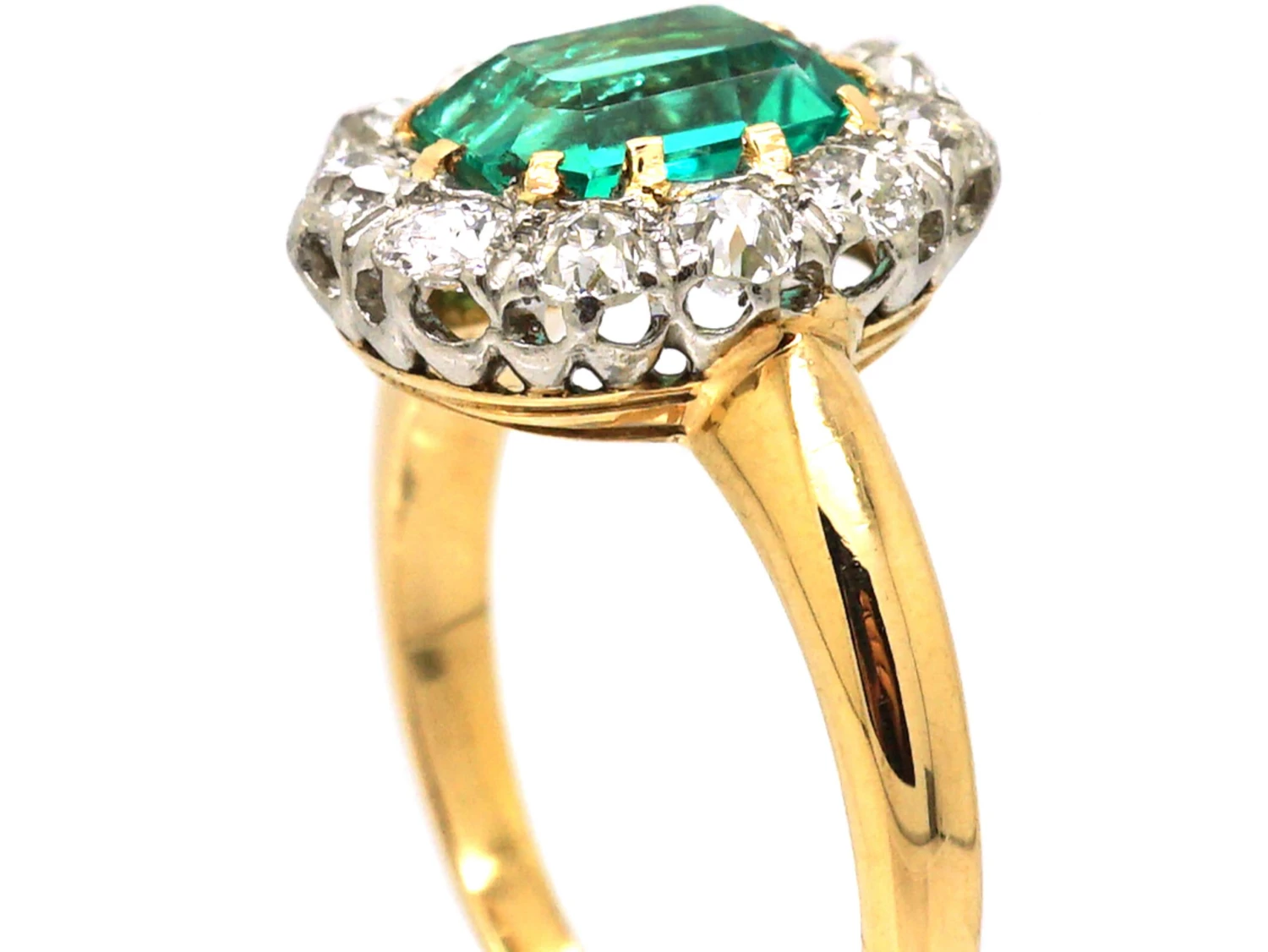 Edwardian 18ct Gold & Platinum, Emerald & Diamond Oval Cluster Ring 4 Edwardian 18ct Gold & Platinum, Emerald & Diamond Oval Cluster Ring - Image 2