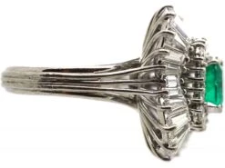 1950’s Large Platinum Ballerina Ring Set With An Emerald & Diamonds -Antique Jewellery Company DSC04818 scaled 1