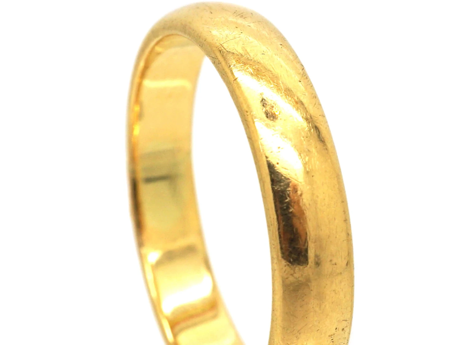 18ct Gold Wedding Ring Assayed In 1920 4 18ct Gold Wedding Ring Assayed In 1920 - Image 2