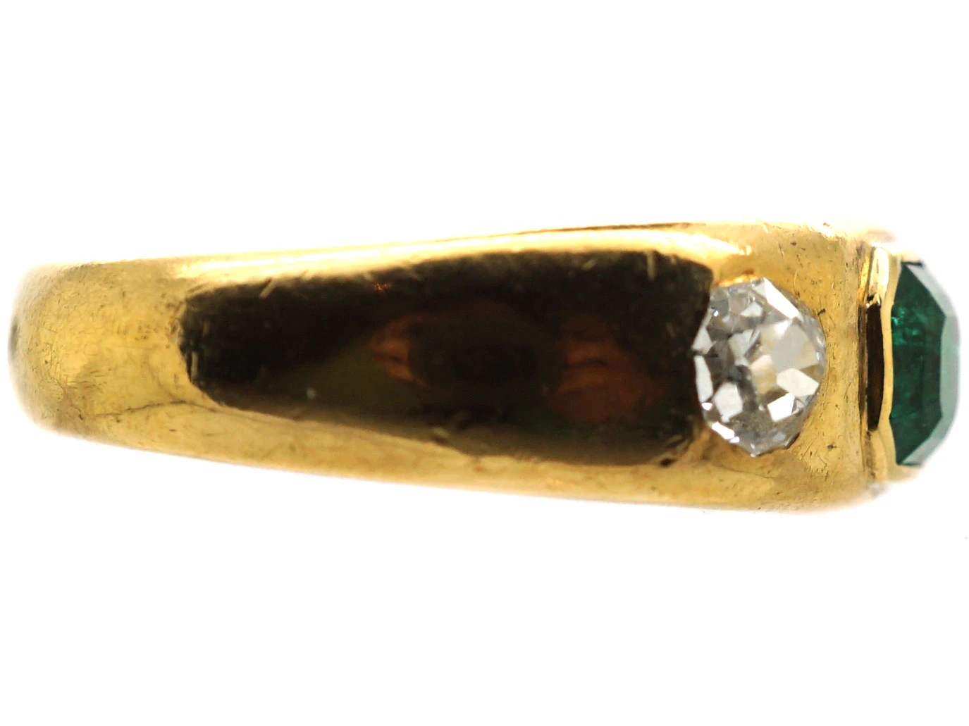 Edwardian 18ct Gold, Emerald & Diamond Three Stone Rub Over Set Ring 7 Edwardian 18ct Gold, Emerald & Diamond Three Stone Rub Over Set Ring - Image 5