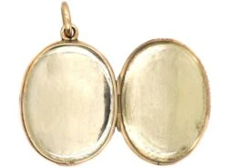 Victorian 15ct Gold Oval Engraved Locket With Heart Cartouche 7 Victorian 15ct Gold Oval Engraved Locket With Heart Cartouche -Antique Jewellery Company DSC05029