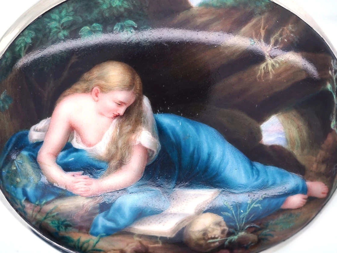 Victorian Large Oval Silver & Porcelain Brooch Of Reclining Lady 4 Victorian Large Oval Silver & Porcelain Brooch Of Reclining Lady - Image 2