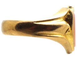 Edwardian 9ct Gold Signet Ring With A Shield Set With A Carnelian 12 Edwardian 9ct Gold Signet Ring With A Shield Set With A Carnelian -Antique Jewellery Company DSC05482