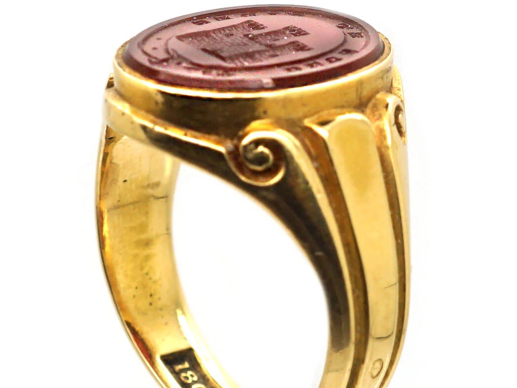 Victorian 18ct Gold Signet Ring Set With A Carnelian With An Intaglio Of A Castle 4 Victorian 18ct Gold Signet Ring Set With A Carnelian With An Intaglio Of A Castle - Image 2