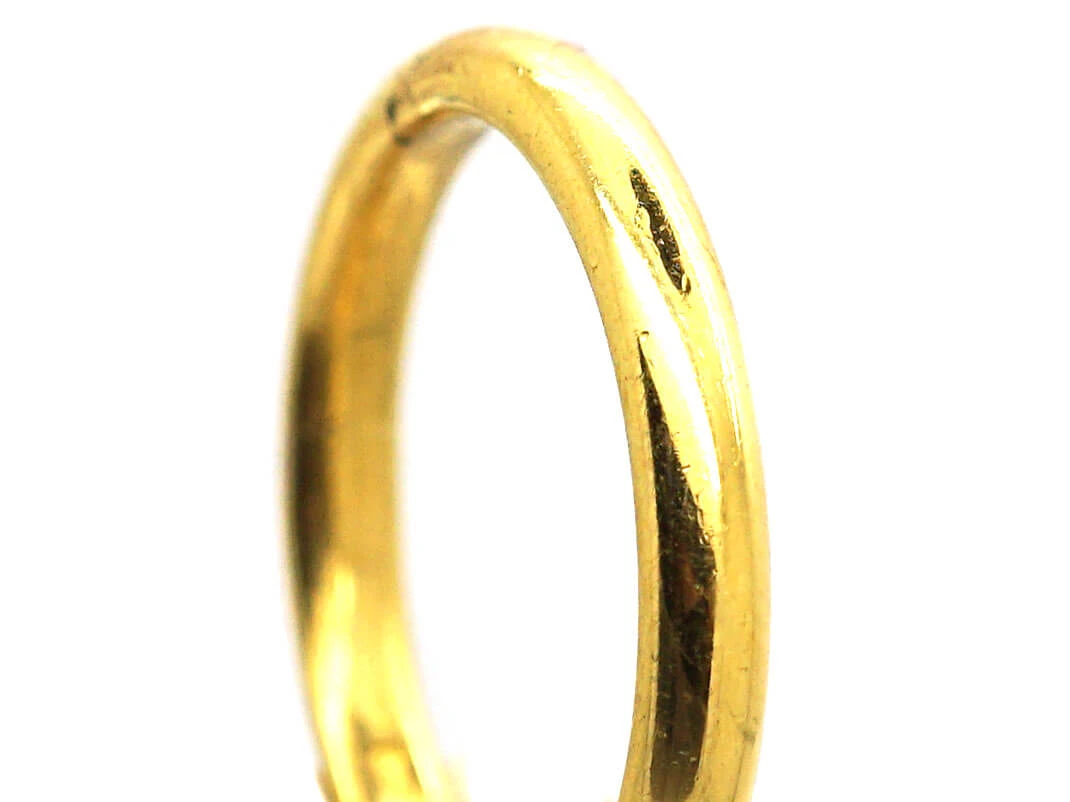 22ct Gold Wedding Ring Assayed In 1948 4 22ct Gold Wedding Ring Assayed In 1948 - Image 2