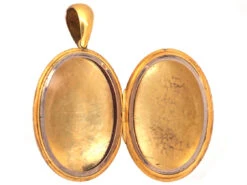 Victorian 15ct Gold Oval Engraved Locket 9 Victorian 15ct Gold Oval Engraved Locket -Antique Jewellery Company DSC05702