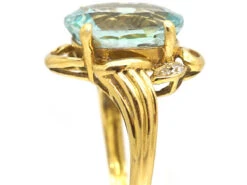 1950’s 18ct Gold Ring Set With An Aquamarine & Small Diamonds -Antique Jewellery Company DSC05809