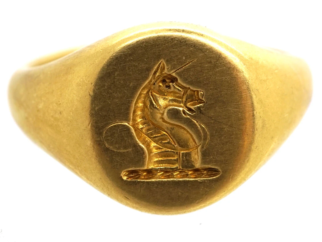 Victorian 18ct Gold Signet Ring Of A Unicorn 4 Victorian 18ct Gold Signet Ring Of A Unicorn - Image 2