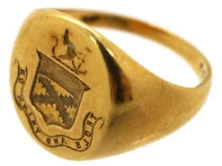 Victorian 18ct Gold Signet Ring With Crest Intaglio -Antique Jewellery Company DSC05980