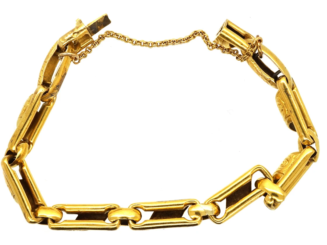 Early Victorian 15ct Gold Engraved Bracelet 6 Early Victorian 15ct Gold Engraved Bracelet - Image 4