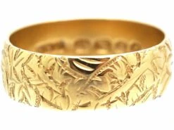 Vintage 18ct Gold Wedding Ring With Ivy Leaf Motif 11 Vintage 18ct Gold Wedding Ring With Ivy Leaf Motif -Antique Jewellery Company DSC06365 scaled 1