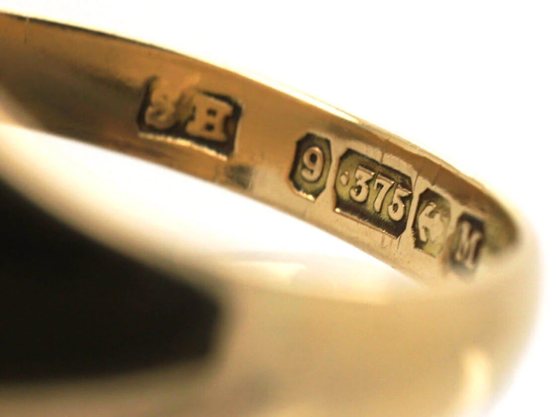 9ct Gold Signet Ring With Intaglio Of A Spaniel 8 9ct Gold Signet Ring With Intaglio Of A Spaniel - Image 6