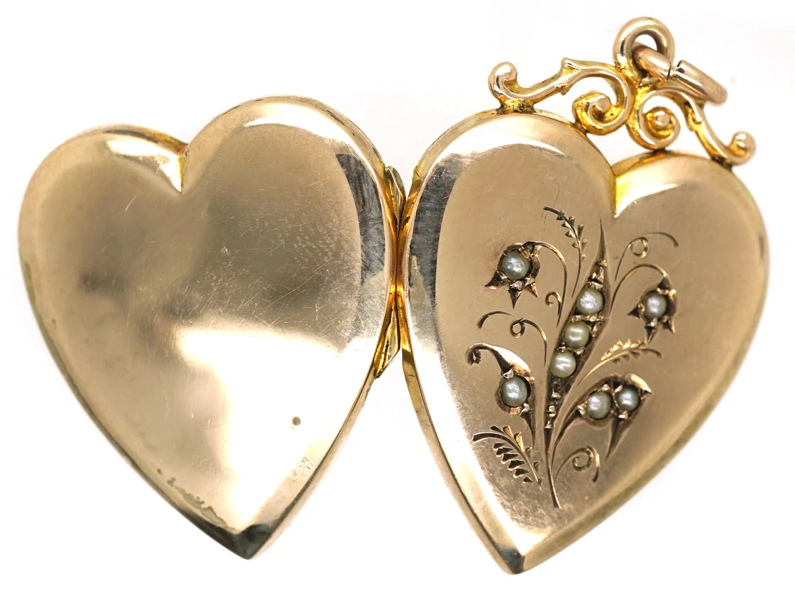 Edwardian 9ct Back & Front & Split Pearls Heart Locket With Lily Of The Valley Motif 5 Edwardian 9ct Back & Front & Split Pearls Heart Locket With Lily Of The Valley Motif - Image 3