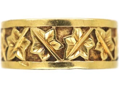 18ct Gold Ring With Ivy Leaf Design
