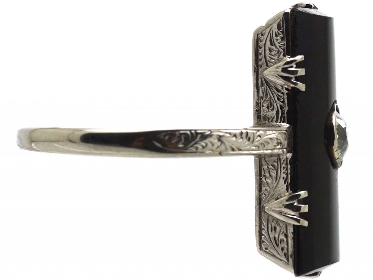 Art Deco 18ct White Gold, Onyx & Diamond Rectangular Shaped Ring 6 Art Deco 18ct White Gold, Onyx & Diamond Rectangular Shaped Ring - Image 4