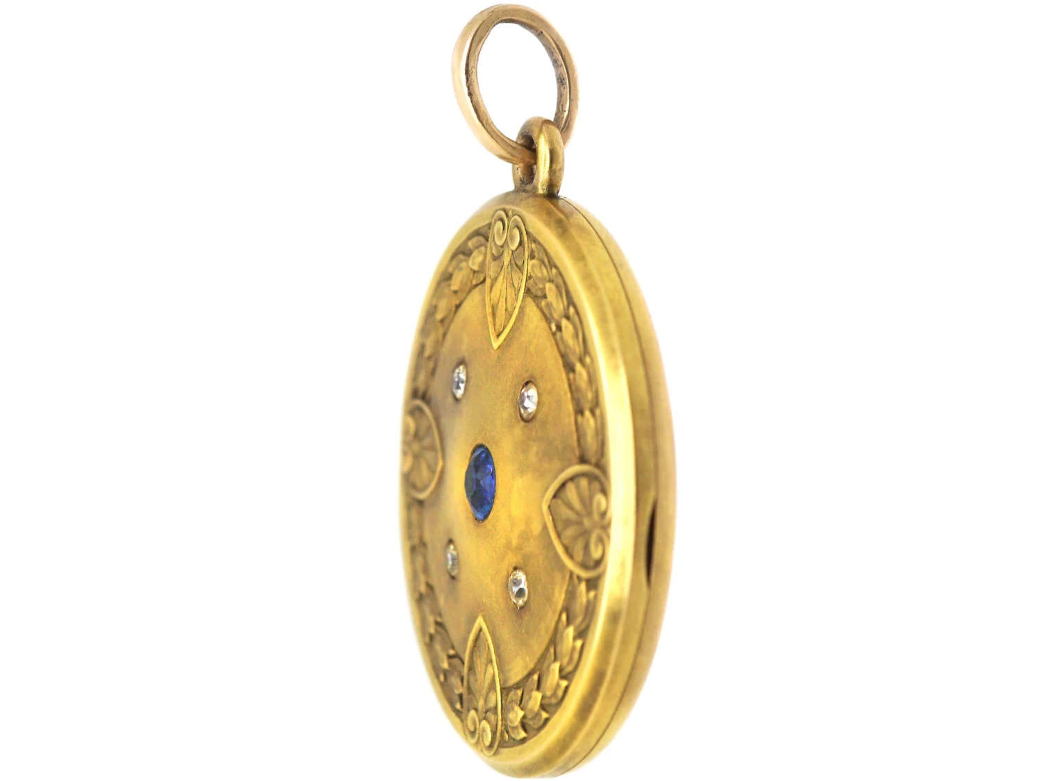 Early 20th Century Round Locket Set With A Sapphire & Diamonds 4 Early 20th Century Round Locket Set With A Sapphire & Diamonds - Image 2