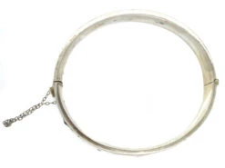 Engraved Silver 1950s Bangle Set With Garnets 8 Engraved Silver 1950s Bangle Set With Garnets -Antique Jewellery Company DSC06844