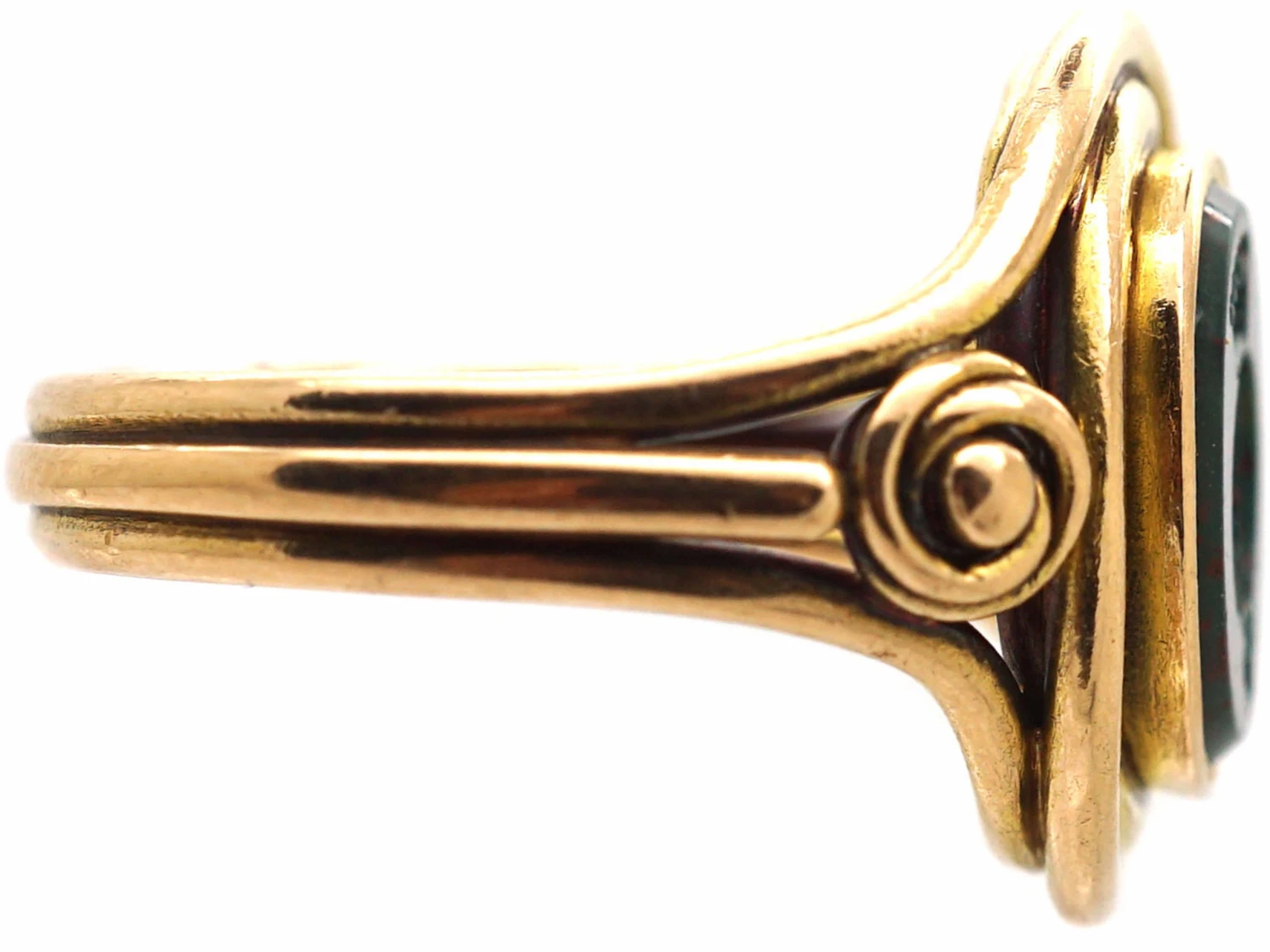 Victorian 18ct Gold Signet Ring With Bloodstone Intaglio Of Pelicans With A Coronet 7 Victorian 18ct Gold Signet Ring With Bloodstone Intaglio Of Pelicans With A Coronet - Image 5