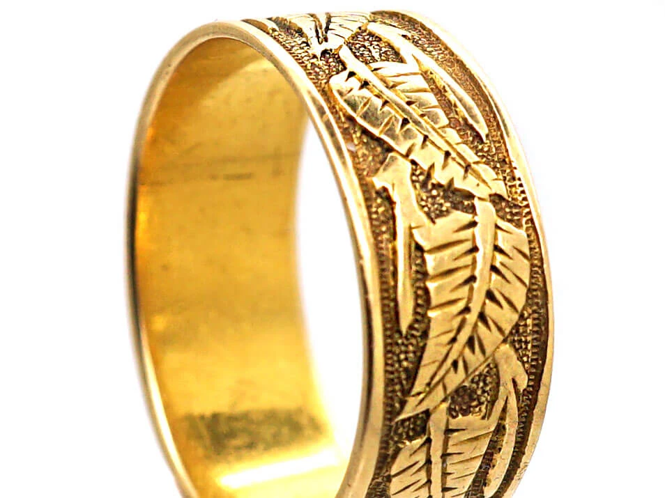Victorian 18ct Gold Wedding Ring With Fern Detail 4 Victorian 18ct Gold Wedding Ring With Fern Detail - Image 2