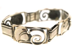 Art Deco Silver Leaf Motif Bracelet 7 Art Deco Silver Leaf Motif Bracelet -Antique Jewellery Company DSC07315