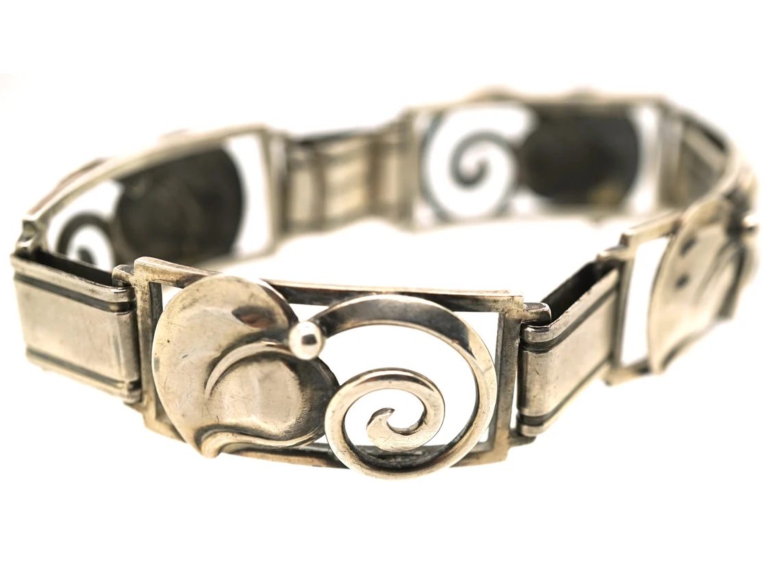 Art Deco Silver Leaf Motif Bracelet 4 Art Deco Silver Leaf Motif Bracelet - Image 2