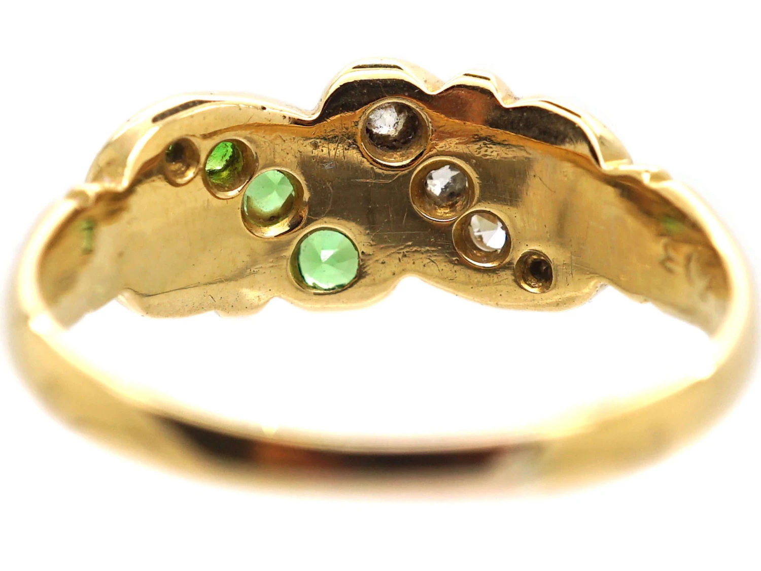 Edwardian 18ct Gold Crossover Ring Set With Green Garnets & Diamonds 6 Edwardian 18ct Gold Crossover Ring Set With Green Garnets & Diamonds - Image 4