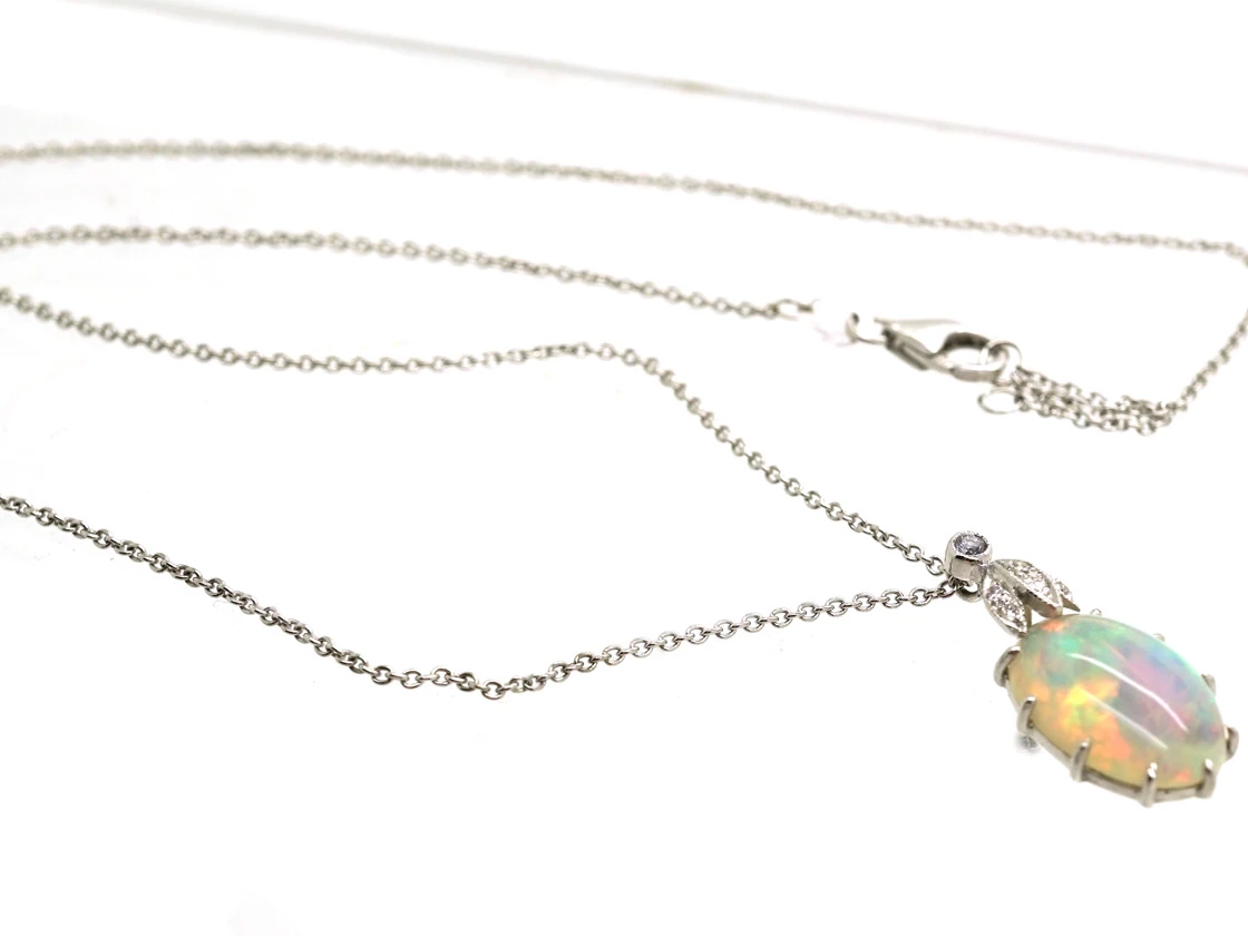 Edwardian 18ct White Gold, Opal & Diamond Pendant On 18ct White Gold Chain 7 Edwardian 18ct White Gold, Opal & Diamond Pendant On 18ct White Gold Chain - Image 5