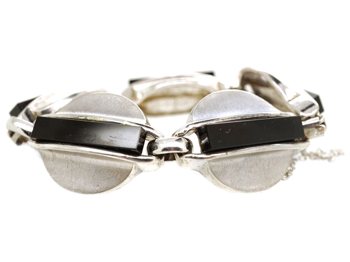 1960s Onyx & Silver Bracelet 5 1960s Onyx & Silver Bracelet - Image 3